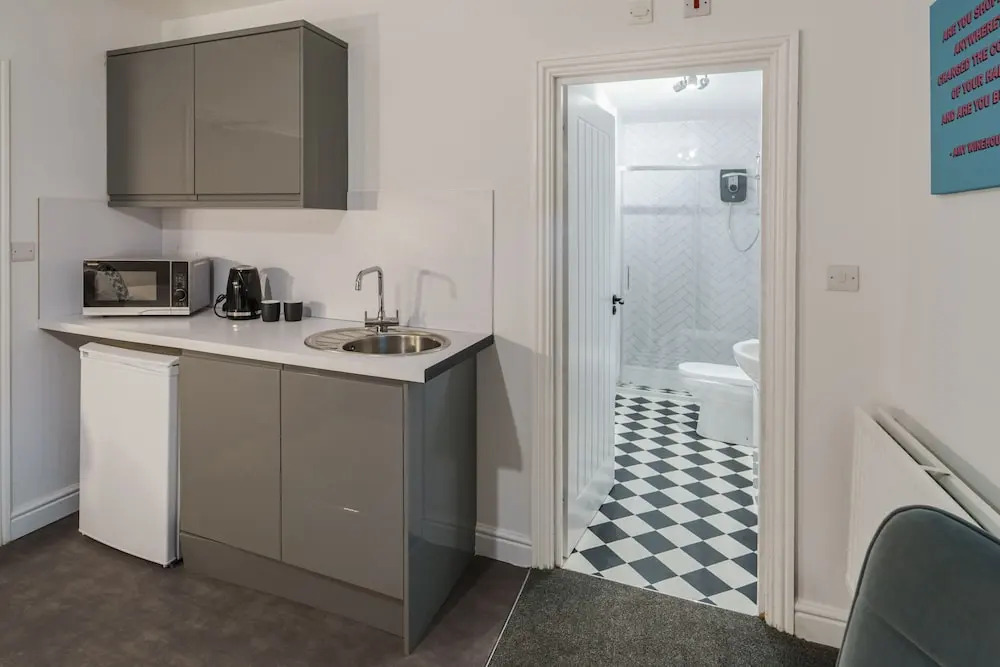 Deluxe Studio Apartments