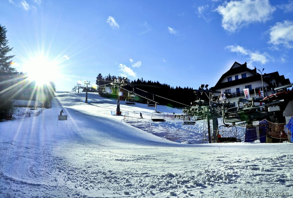 Hotel Kompleks Beskid z basenem i stokiem narciarskim - blisko Babiej Góry