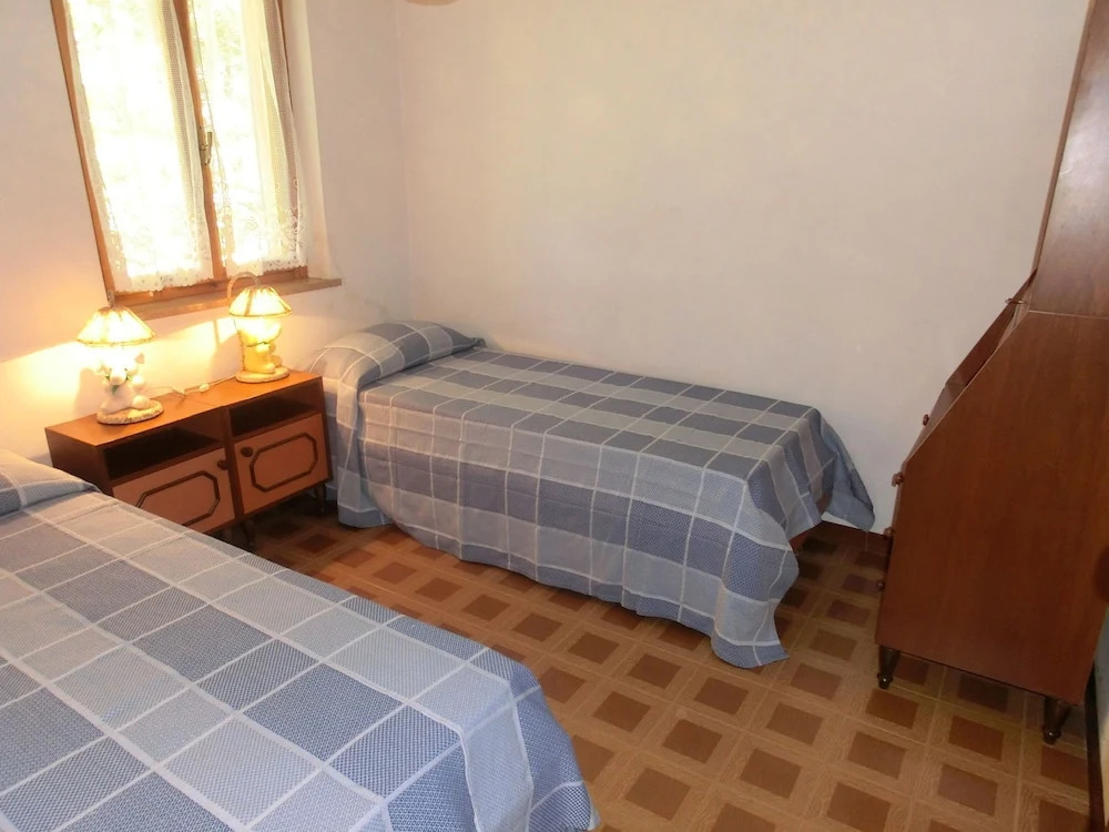 Fantastic Villa on two Floors With Garden and Swimming Pool by Beahost Rentals