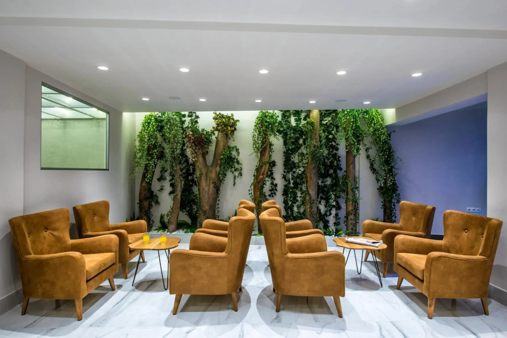 Apollo Apartments