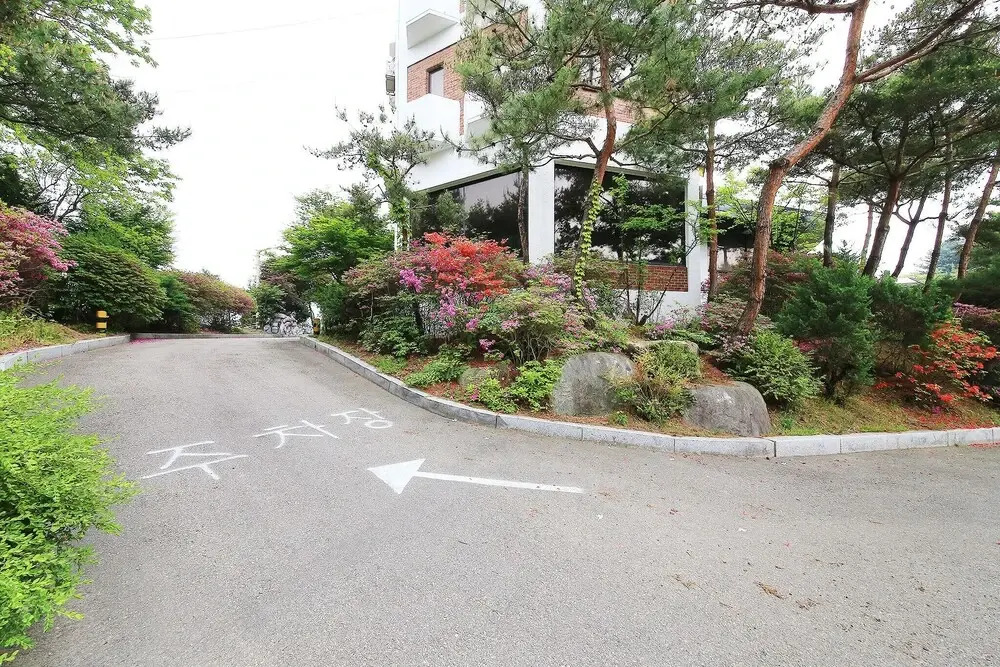 Gapyeong Namiseom Hotel