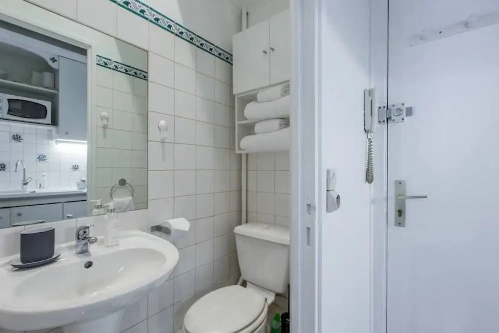 Nice Studio for 2 Near Louvre and Opera Brand New!