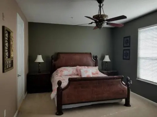 Universal Studios Area Apartment