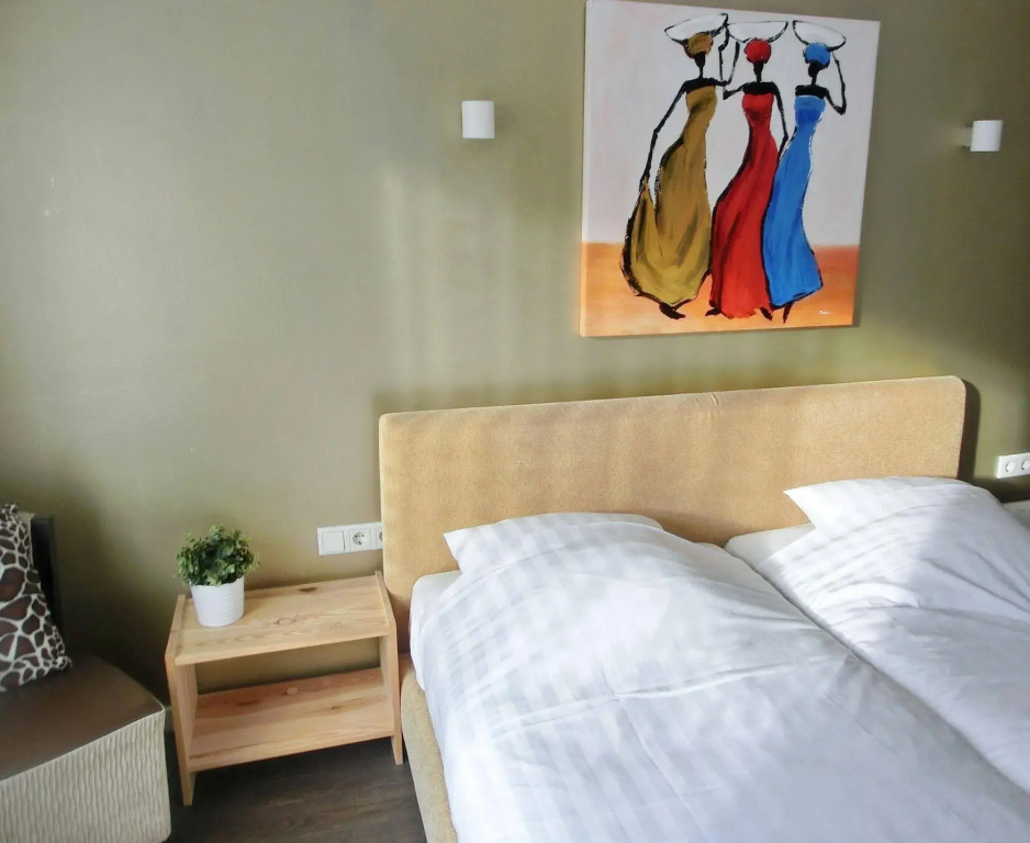 Hotel Vrythof - just a room - digital check-in, key by email or SMS