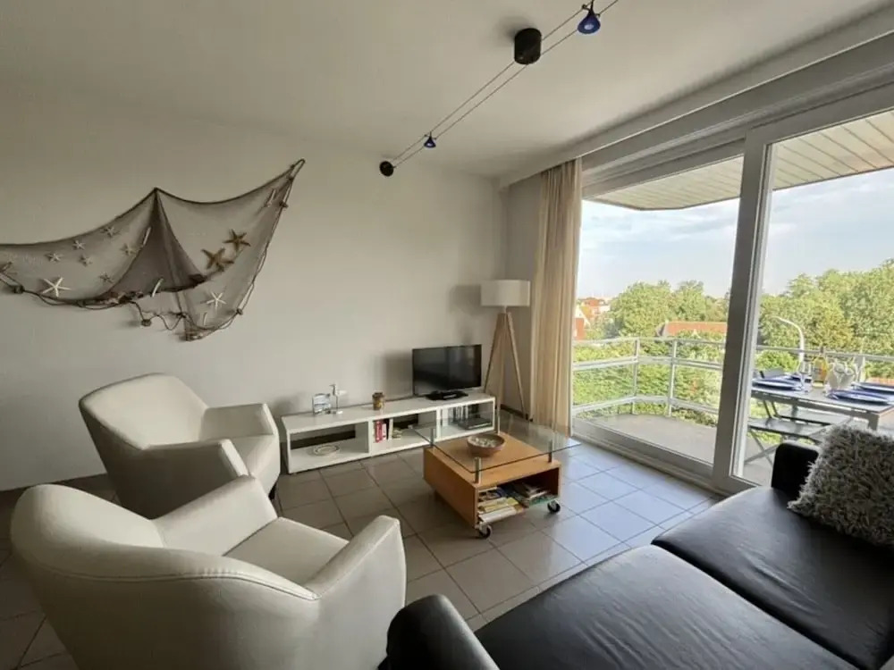 Cosy Apartment With Terrace Near Beach