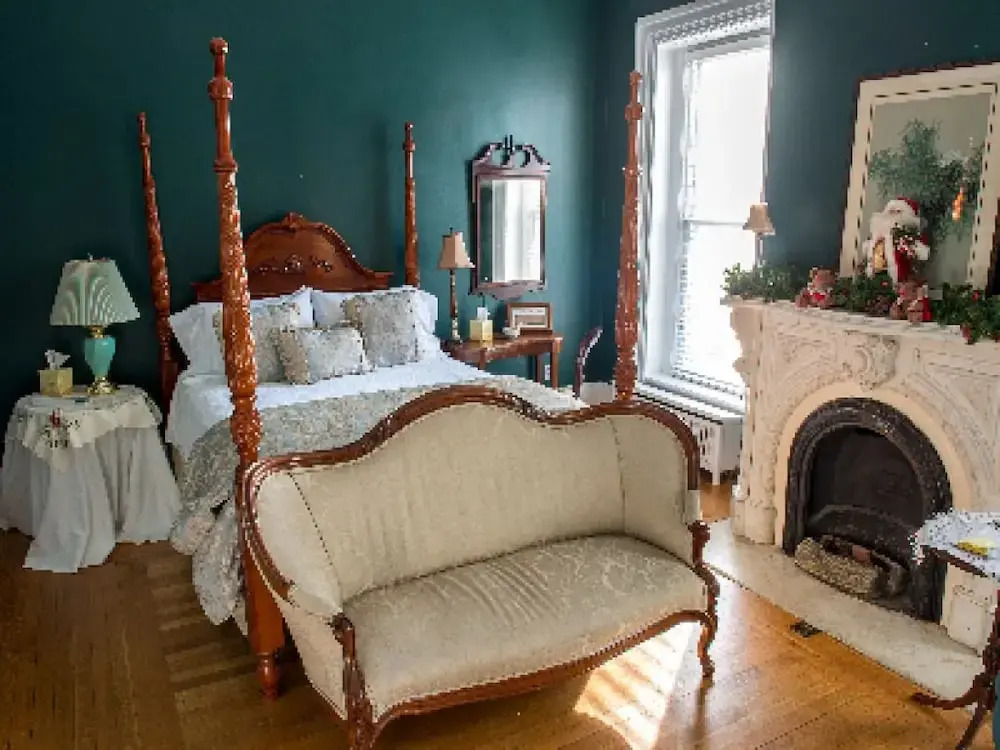 Marble Mansion Inn