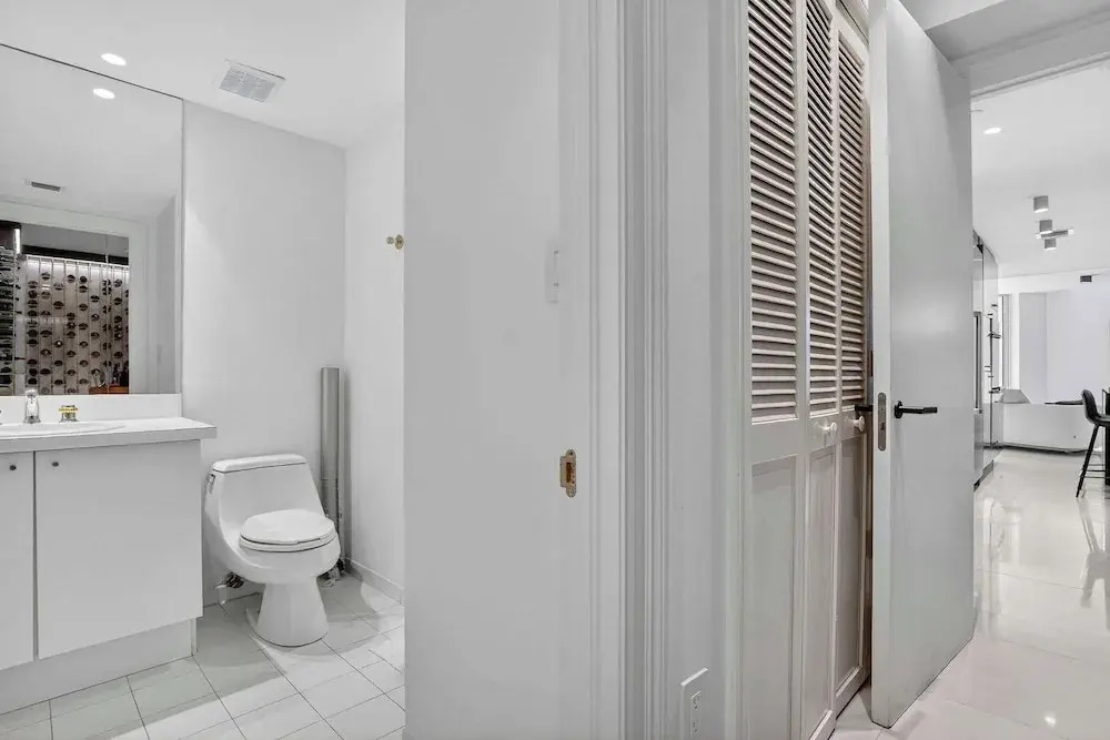Coastal Enclave Key Biscayne Oceanview w Pool