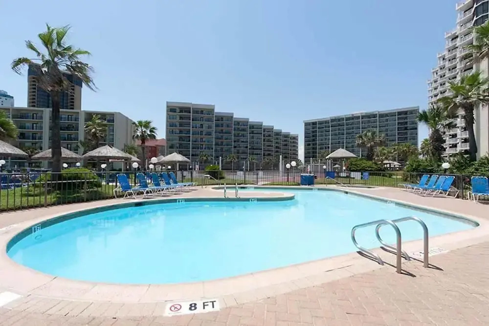 Saida Royale Condominium 9044-45