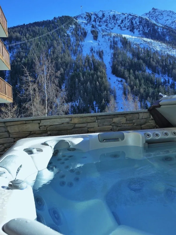 Chalet Les Rahâs by Mrs Miggins