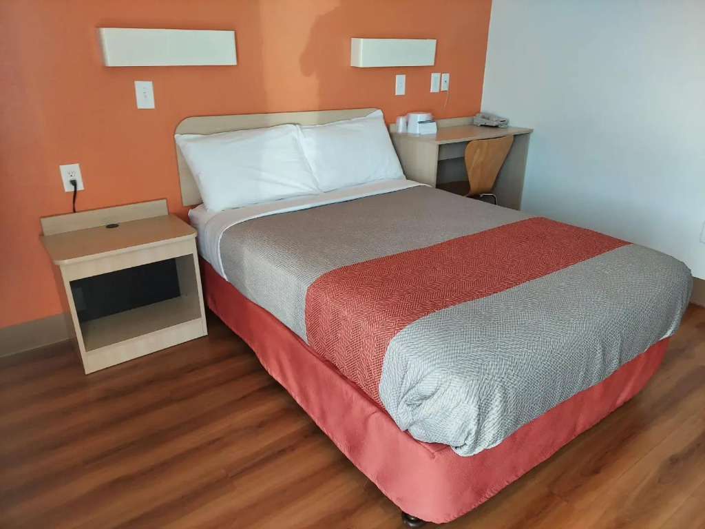 Motel 6 Pendleton, OR
