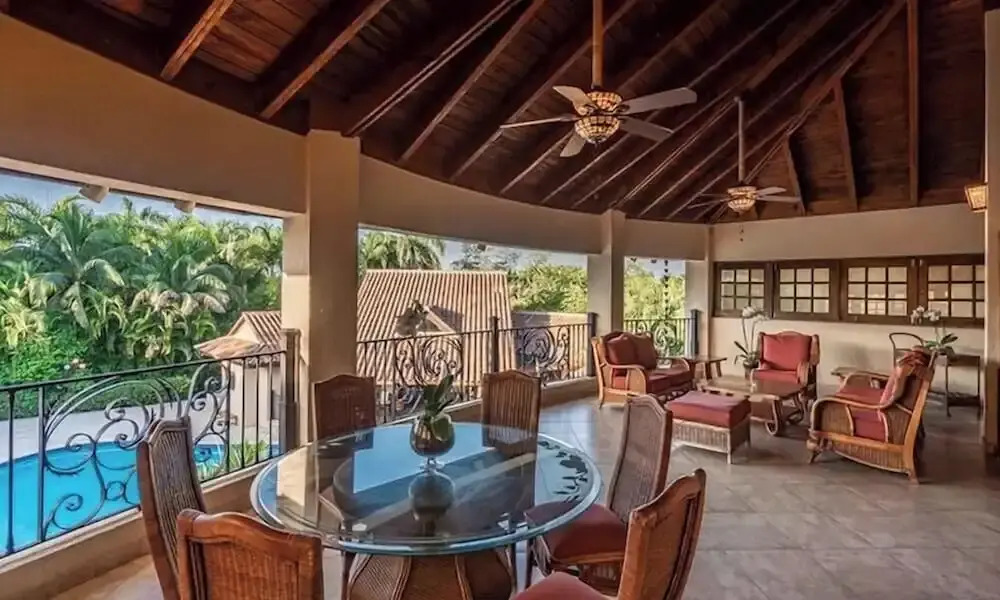 Srvittinivillas Brres/16 Spacius Villa / Large Family/ Group/ Couples/holiday