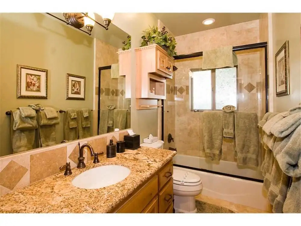Clement Lodge 5 Bedrooms 3 Bathrooms Home
