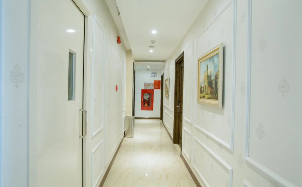 Louisland Hanoi Hotel