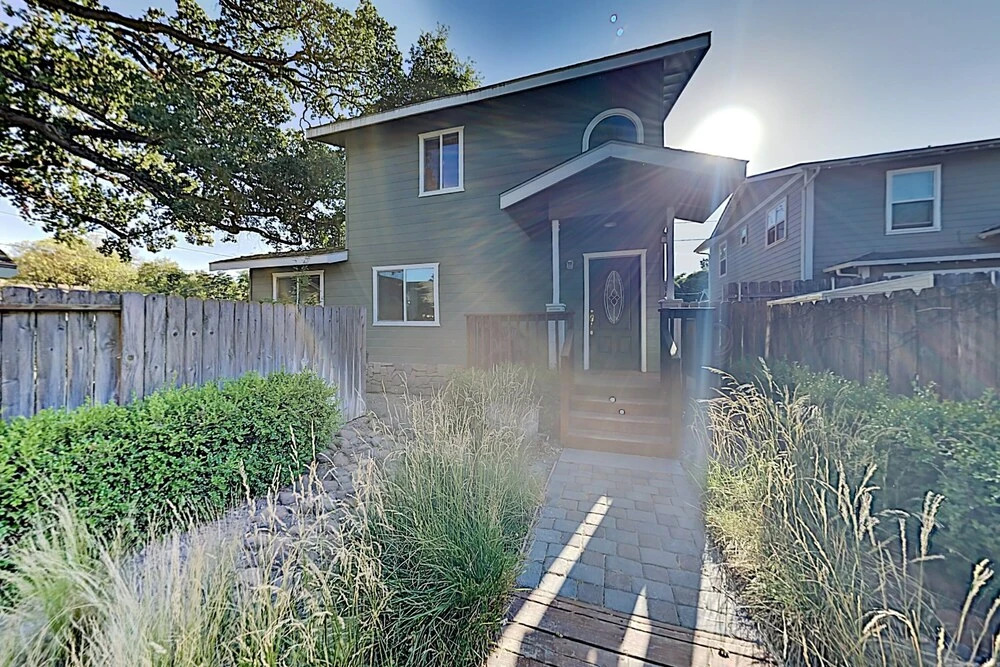 1929oaks 3 Bedroom Home