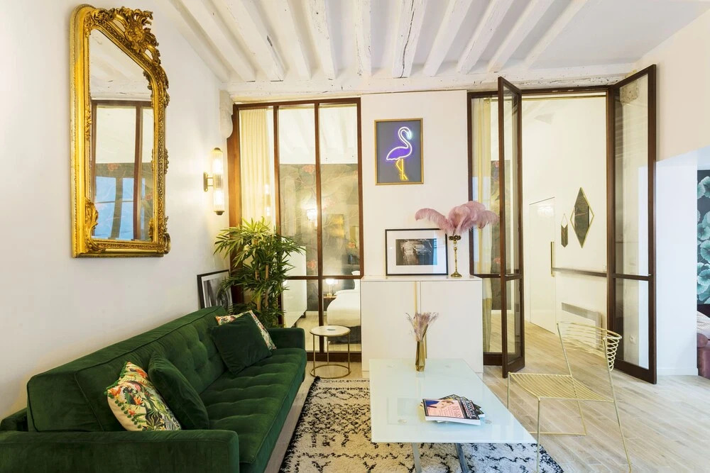 Les Halles - Louvre Private Apartment
