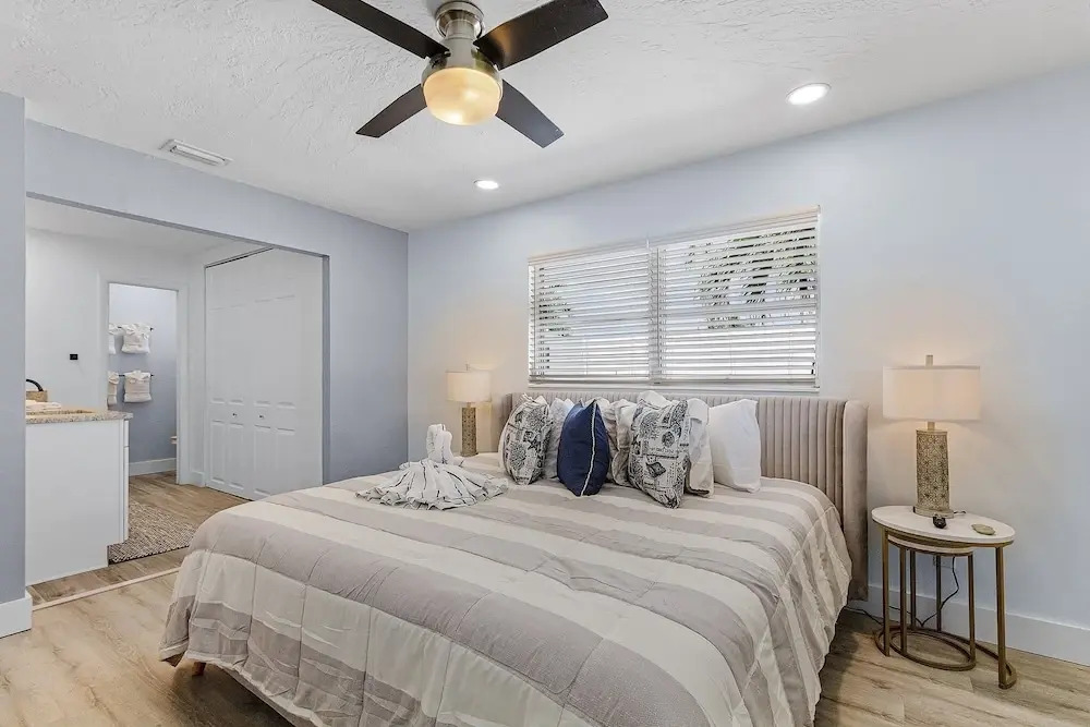 Soak Up The Sun - Saltwater Pool, Spacious Fenced-in Backyard, 3 Bedroom Home
