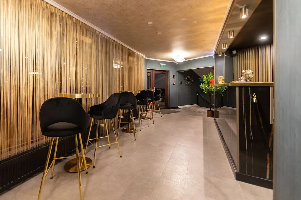 Torres Poiana Boutique