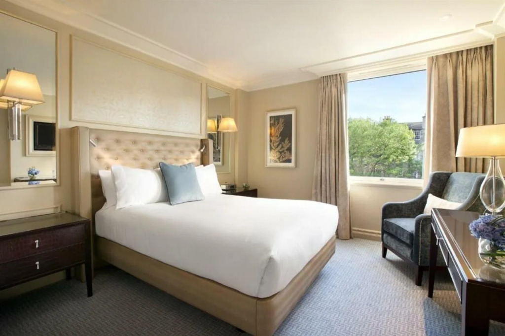 The Caledonian Edinburgh, Curio Collection by Hilton