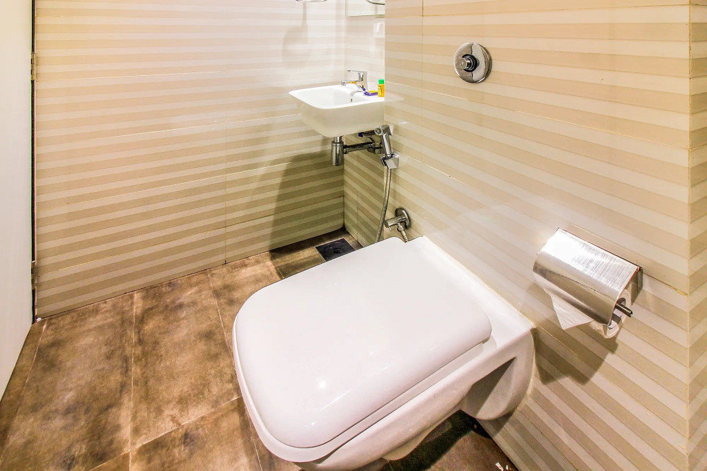 FabHotel RK International - Nr Mumbai International Airport