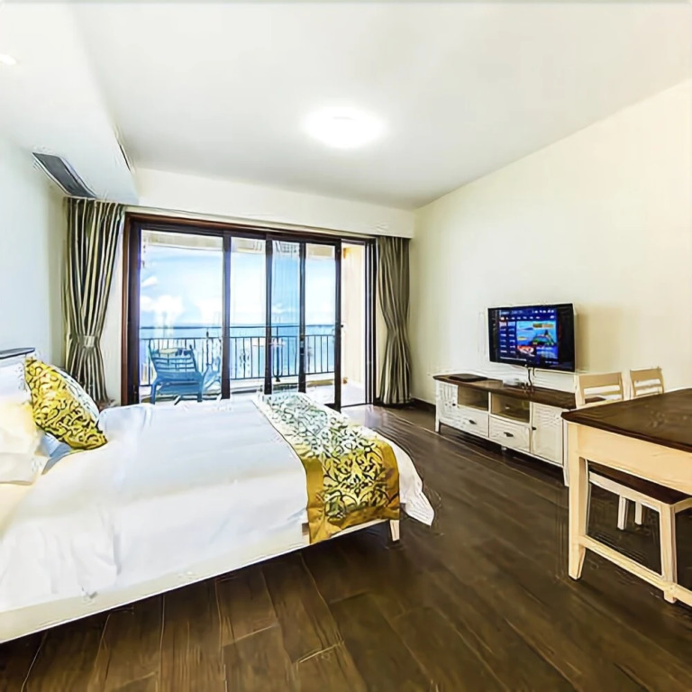 Fenghuang Shanshui Hongwan Sea View Holiday Hotel