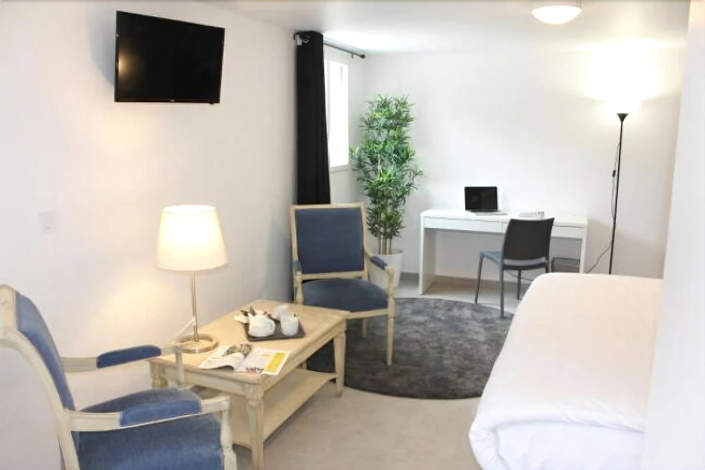 Ulis Hotel