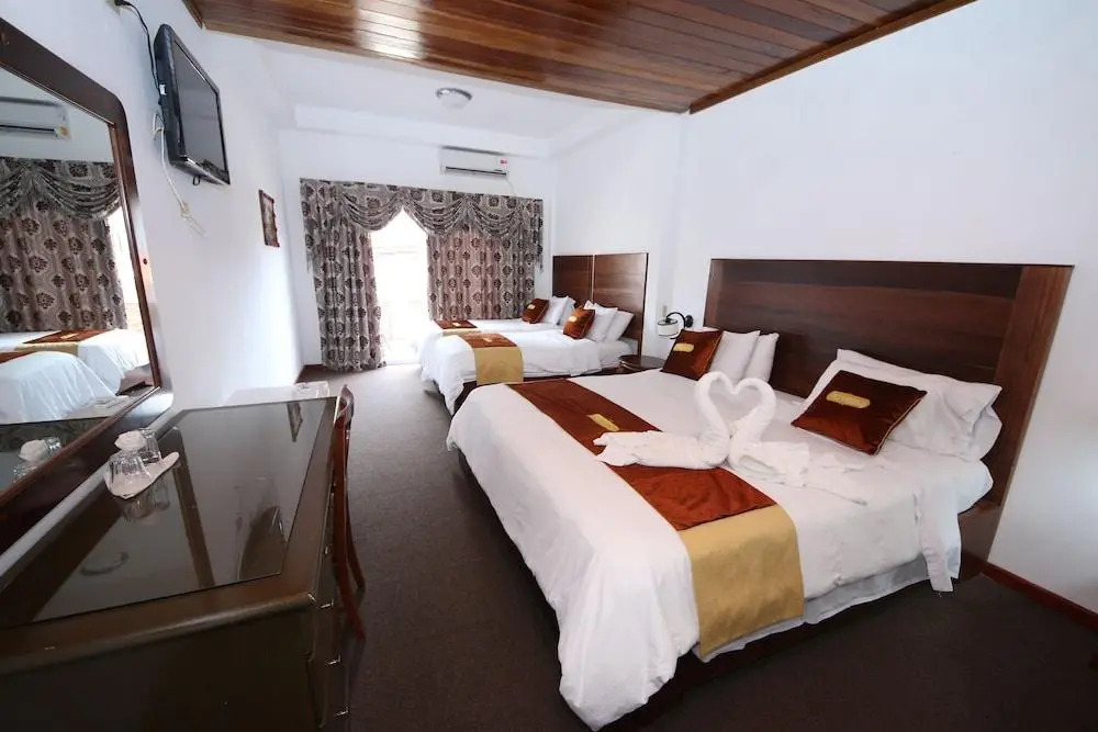 Swans Cay Hotel
