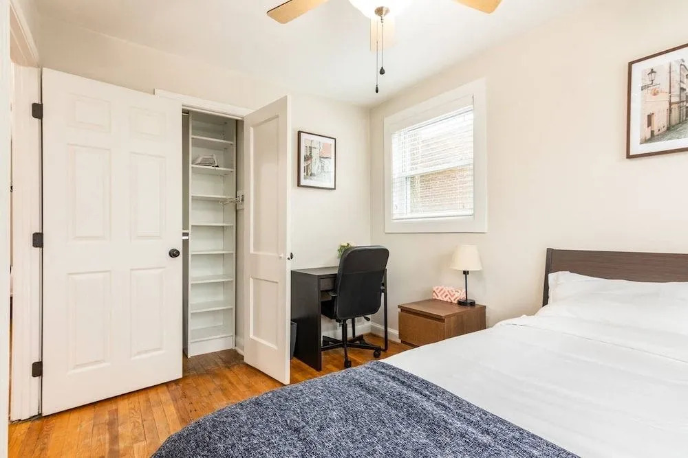 Gorgeous Home 10 min to DC by CozySuites