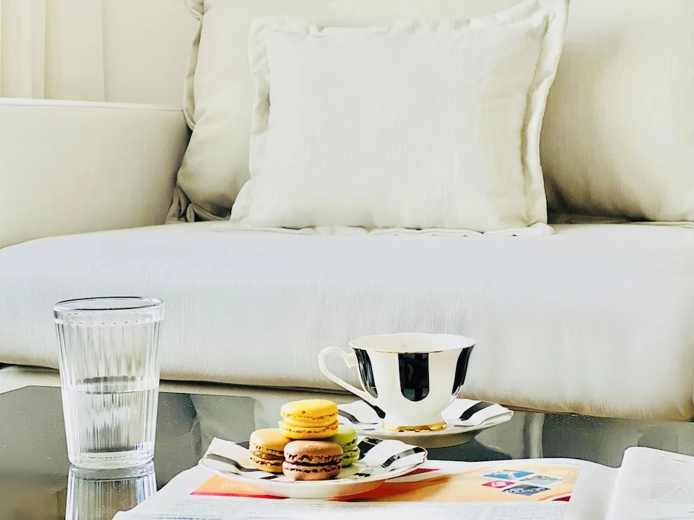 CIH Apartments