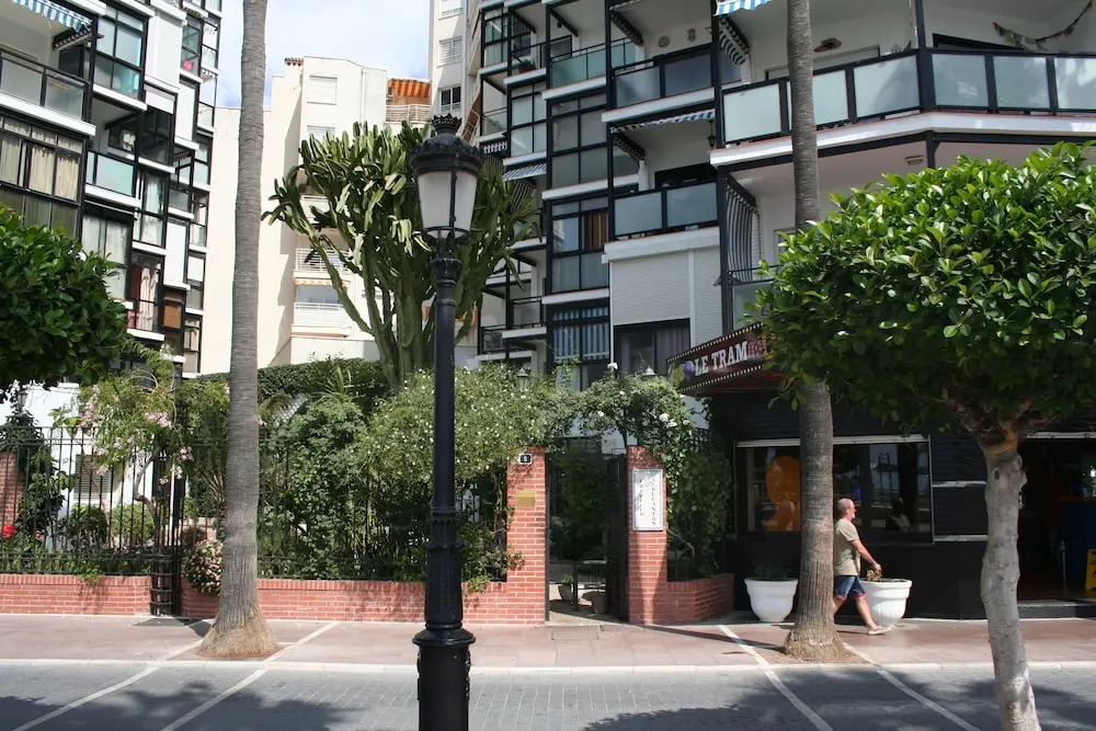 Valdecantos Beachfront Apartments