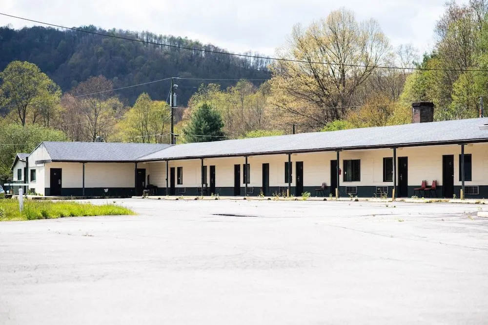 Summers Inn
