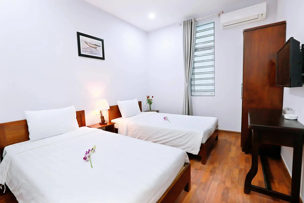 Gold House Hotel