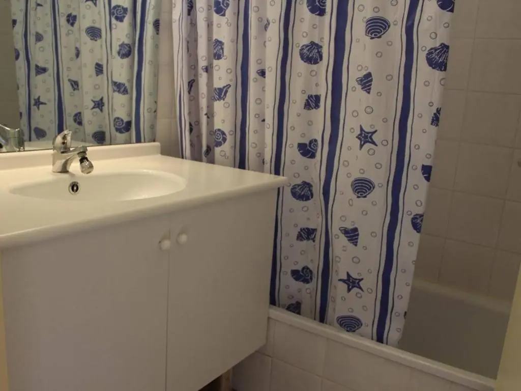 Appartement Gruissan, 2 pièces, 4 personnes - FR-1-229-548