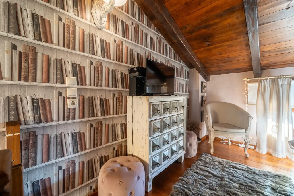 Rock Dandy Deluxe Chalet - Panoramic Mountains & Sauna
