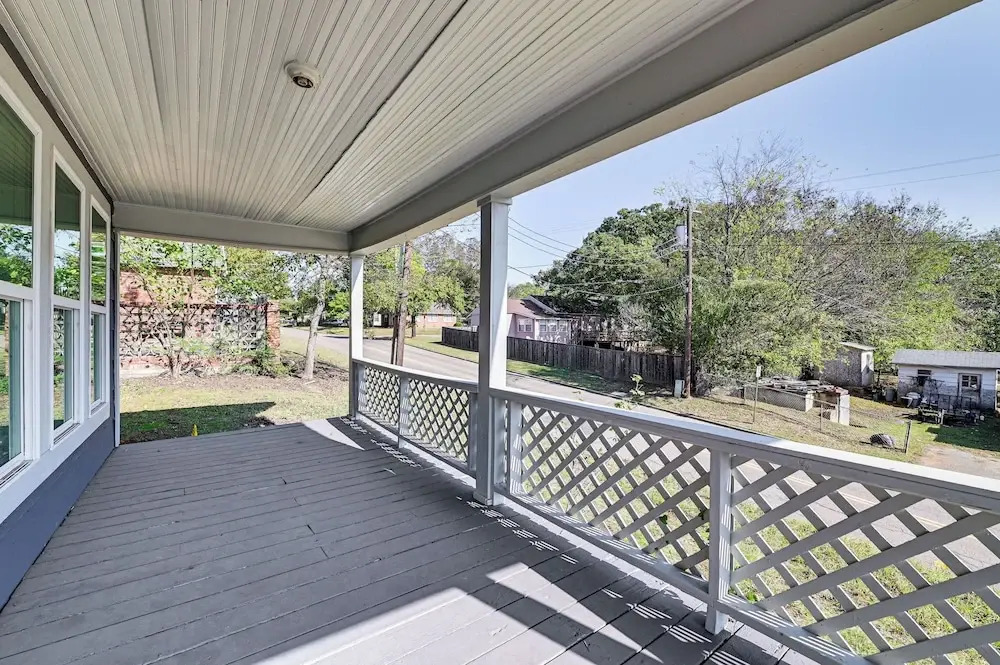Near Campus & Casino: Family-friendly Durant Home!