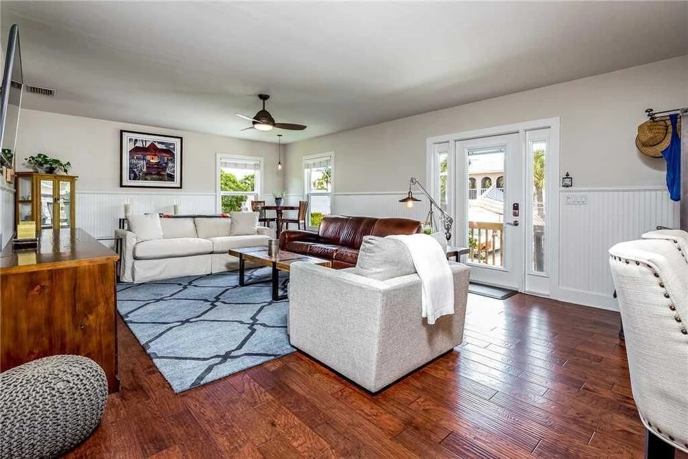 Miramar 124 Upper Unit - Two Bedroom Home