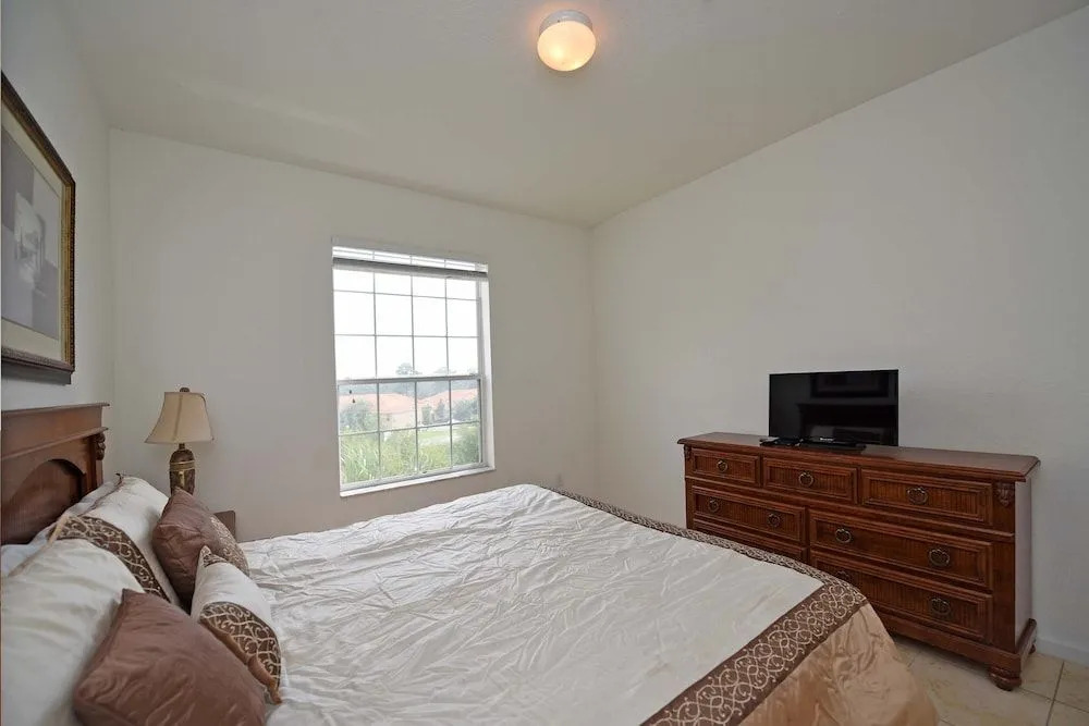Windsor Hills-ru425