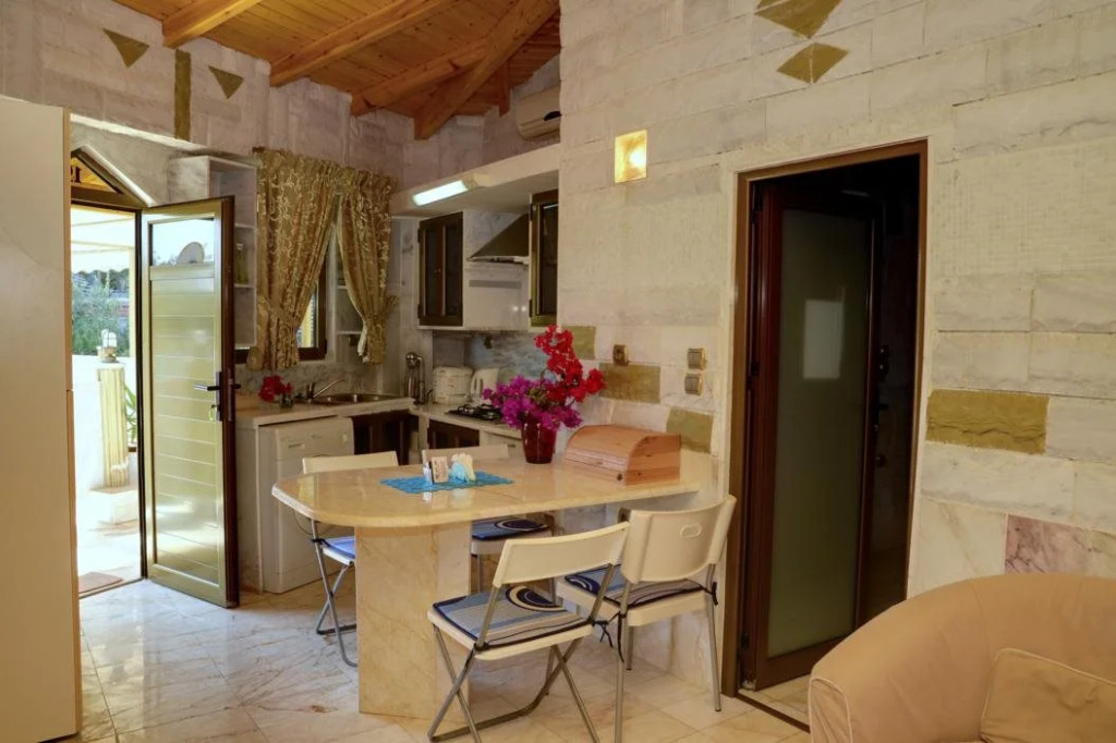 Pacos Resort Hotel