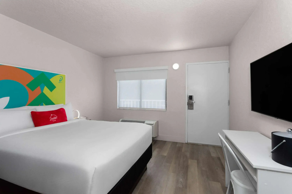 Travelodge by Wyndham Orlando Lake Buena Vista South