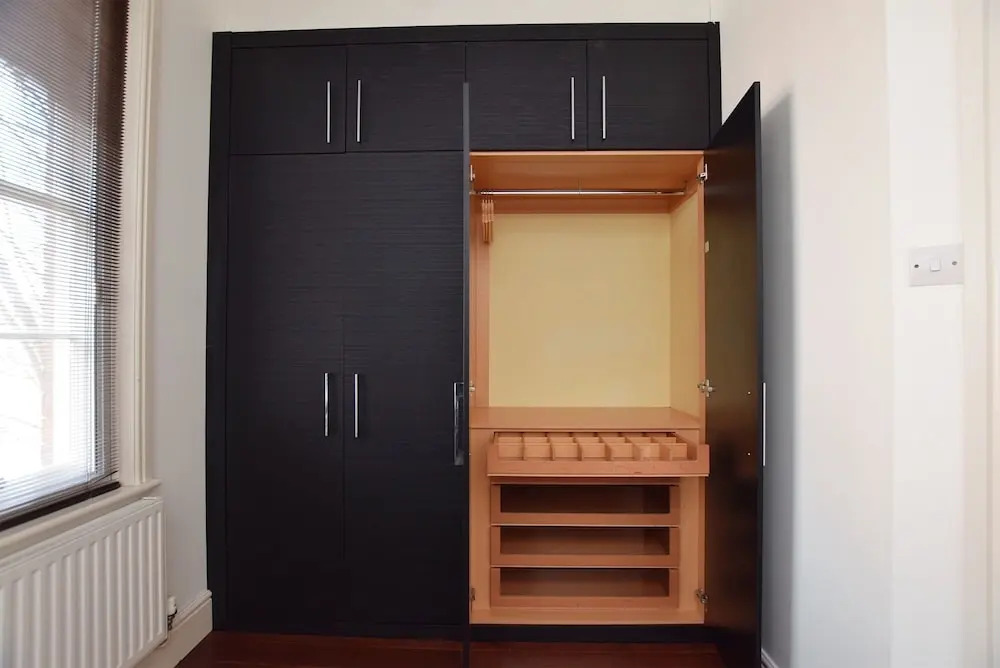 Perfect for Uni and City Stays - Modern 2-Bed with Parking