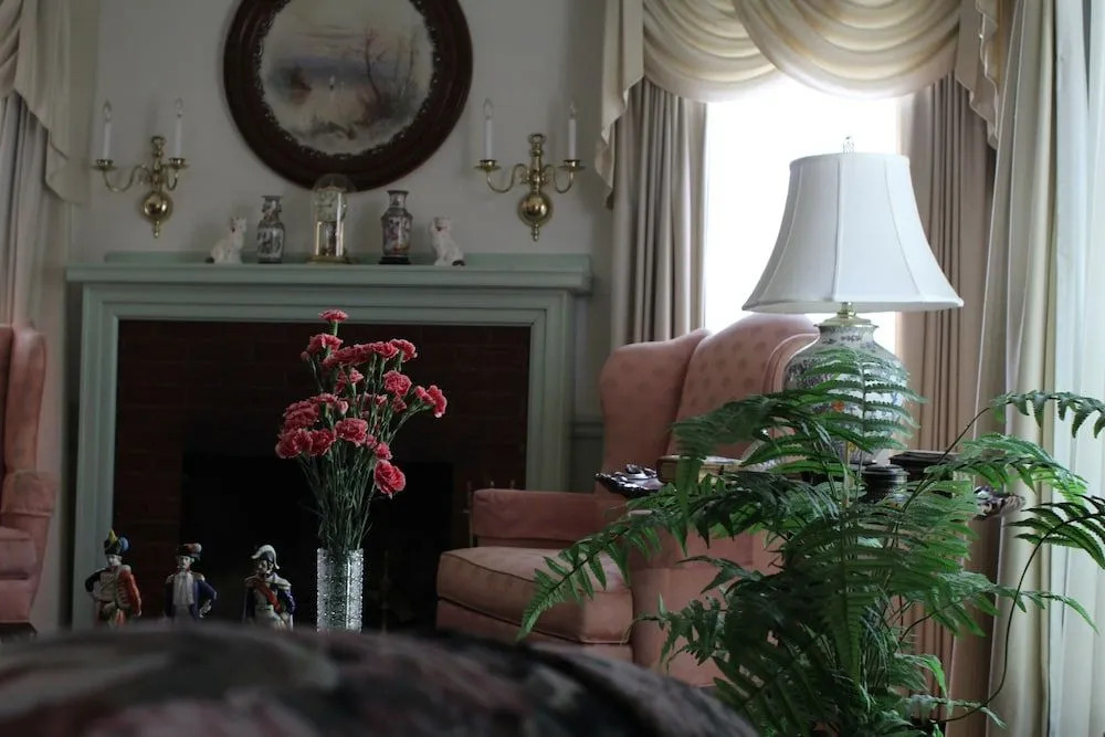 Moore House Bed and Breakfast
