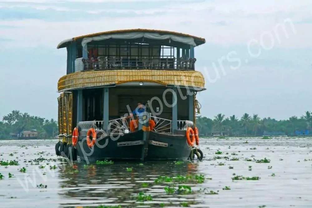 GuestHouser 3 BHK Houseboat 147b