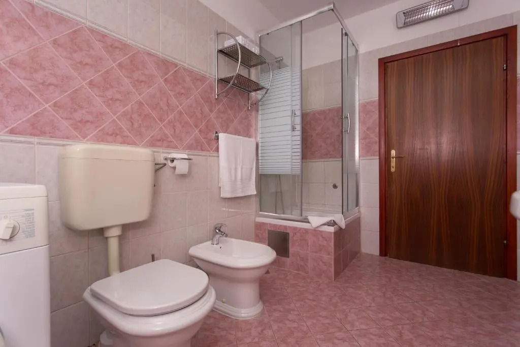 Charming modern house with the new swimming pool - apartment Maya 2