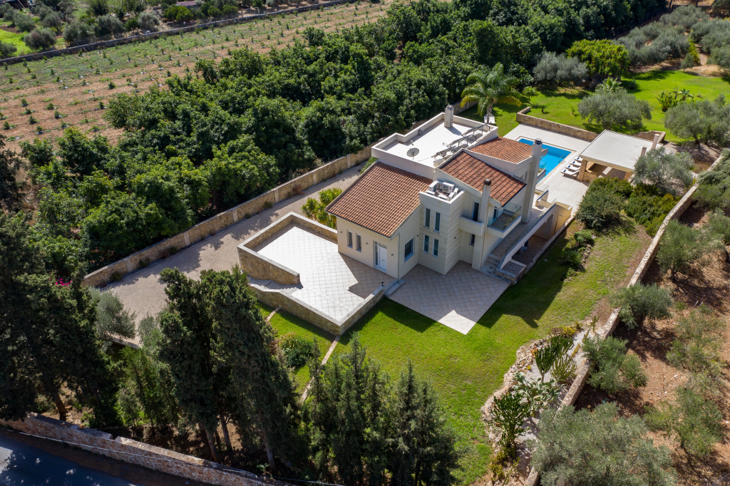 Villa in Souda