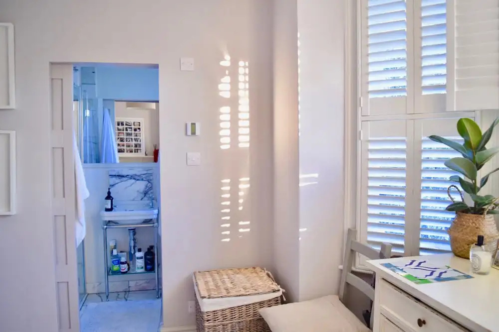 5 Bedroom Family Home in Acton
