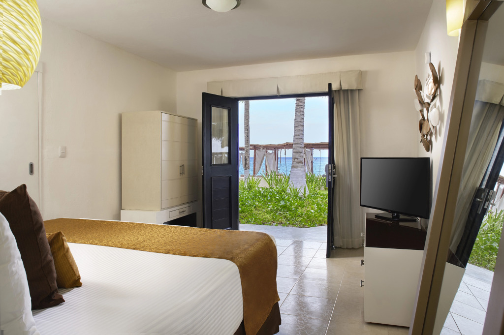 Desire Riviera Maya Resort All Inclusive, Exclusively for Couples