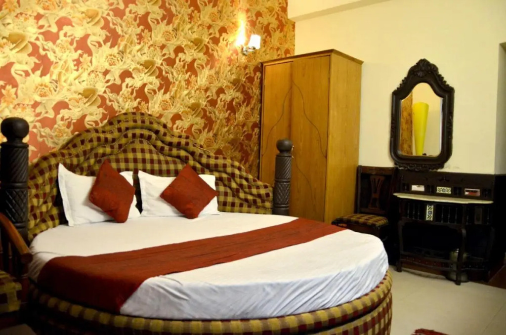 OYO Rooms Piccadily Chowk Sec 22 C Chandigarh