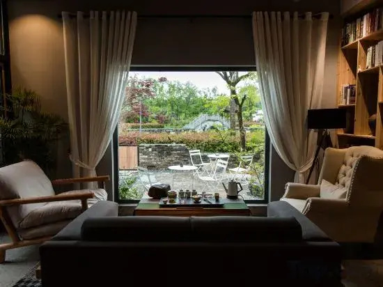 Guantangju Hostel