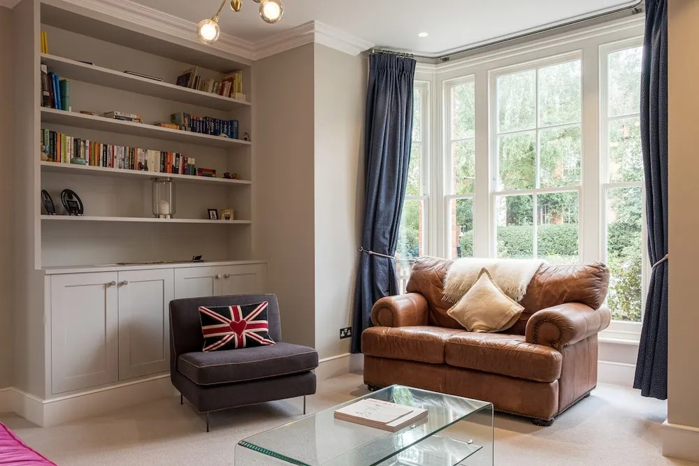 Wimbledon Crescent Escape