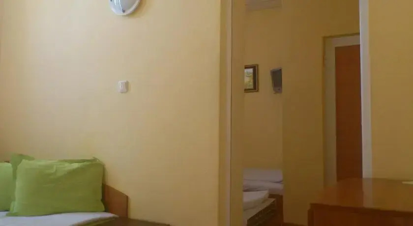 Hotel Amethyst