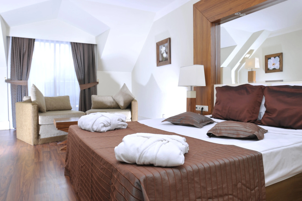 Курорт Meder Resort Hotel